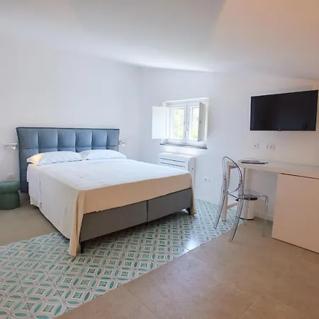 Blue Boutique Bed & Breakfast *